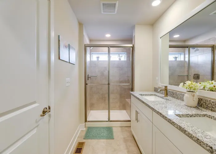 Сasa de vacaciones Pool Access! Newly Built Ocean Townhome Ocean City