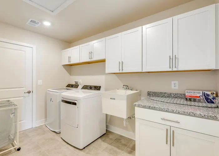Pool Access! Newly Built Ocean Townhome Ocean City